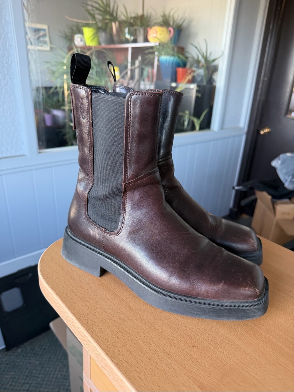 Vagabond Leather Chelsea Boots